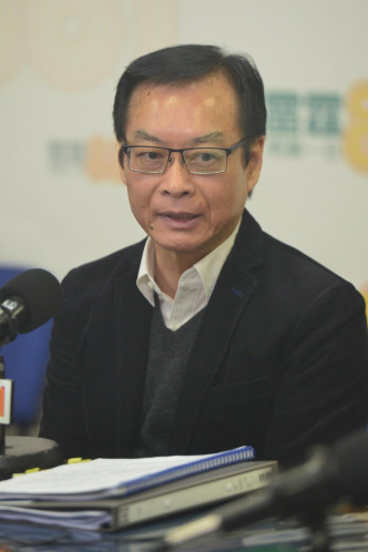 韋志成指兩日已派出至少7000份申請表，並收回3000份申請。