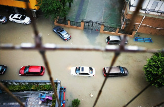 珠海市内严重水浸。网上图片