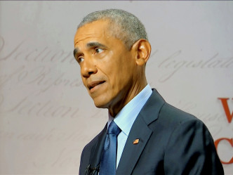 巴馬在費城美國革命博物館內透過視像系統在大會上發表講話。AP