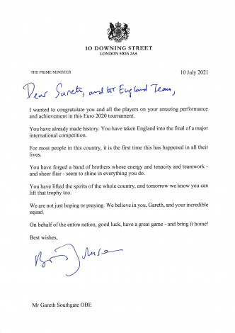 首相約翰遜出信祝福。 AP