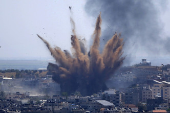 以軍持續對加沙地區發動多輪空襲。AP圖片