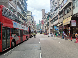 現時甘肅街不准左轉入上海街。梁國峰攝