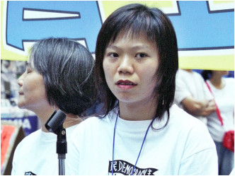 孔令瑜曾两度担任召集人。资料图片（摄于2004年）