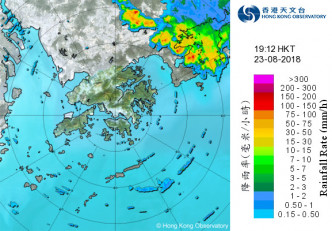 雷雨帶迫近新界。