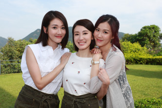 鄧佩儀（左起）、蔣家旻及劉佩玥在劇中飾演好姊妹。
