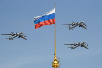 俄羅斯軍方2架TU-95轟炸機。AP圖片