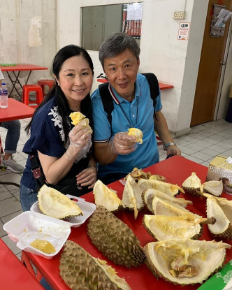 陳榮峻與吳香倫飛到新加坡旅行嘆美食。　陳榮峻IG