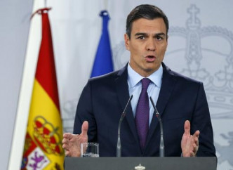 西班牙首相桑切斯宣布国家进入紧急状态。AP