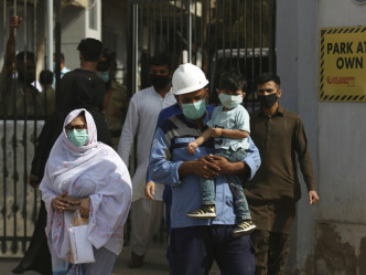 巴基斯坦卡拉奇泄漏不明气体。AP