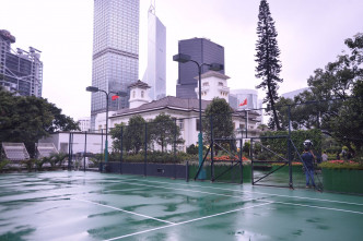 禮賓府原有兩個網球場。