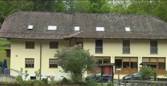 德國旅館發現3名男女被十字弓射殺。網上圖片