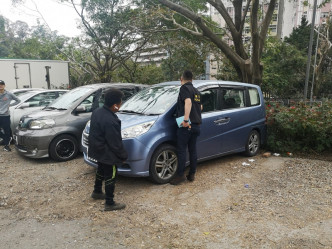 屯門興富街一個露天停車場發生刑事毀壞案 攝 記者 梁國峰