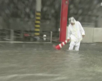 福岡縣多處嚴重水浸。NHK