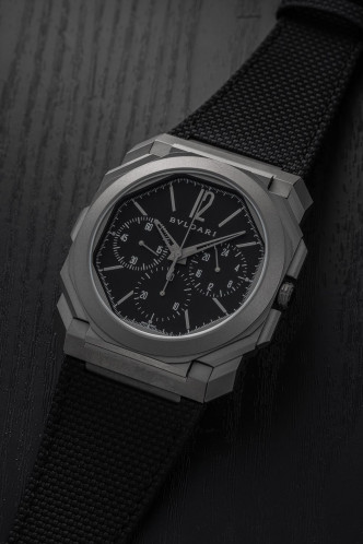 Octo Finissimo Chronograph GMT Titanium
機芯:BVL 318自動
表殼:42mm鈦金屬
售價:待定