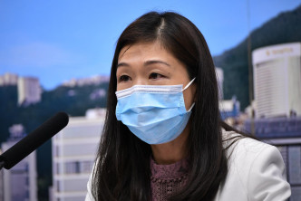 何婉霞表示，若病人拒戴口罩，屡劝不改，会通知保安员协助。