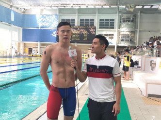 曾华倩与前夫林肇基所生的21岁儿子林浩贤，身高达6尺3寸，是一名游泳健将，16年刷新学界50米及100米自由泳纪录，由喇沙飞鱼变港队精英。