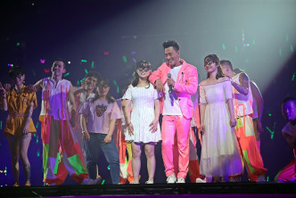 林峯在上海舉行演唱會。