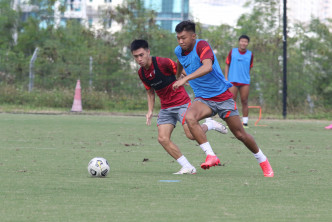 朱伟钧(右)是U23代表队前锋之一。 足总图片