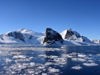 南极气温破20度，加速融冰。