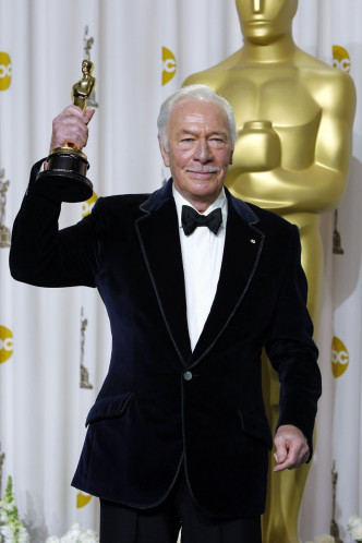 基斯杜化庞2012年以82岁高龄夺得奥斯卡最佳男配角奖项。AP