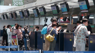 5月份访港旅客有逾495万人次，较去年同期上升8%。资料图片