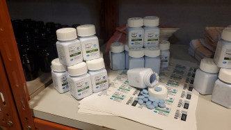 海关检获的冒牌药物涉及10多个品牌20多种药物。