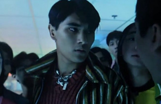 陳展鵬參演電影《衝鋒隊怒火街頭》，是他第一部電影。