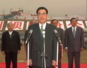 前總理李鵬（中）病逝。AP圖片