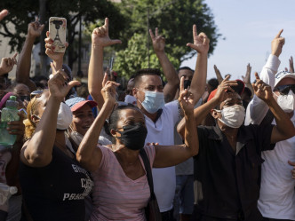 古巴爆发近30年来最大规模的反政府示威。AP资料图片