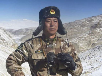 祁發寶獲中央軍委授予「衛國戍邊英雄團長」榮譽稱號。網圖