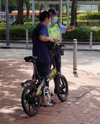 警方呼籲單車使用者遵守交通規例。圖:警方提供