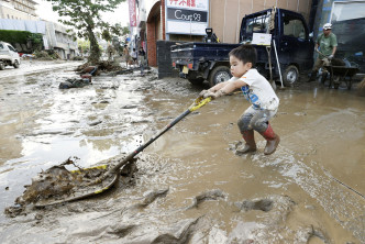 人吉市市区内有大范围水浸。AP