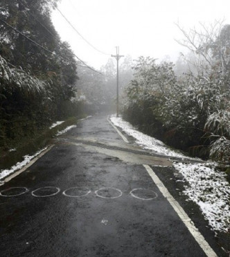 台灣多個地方落雪。網上圖片