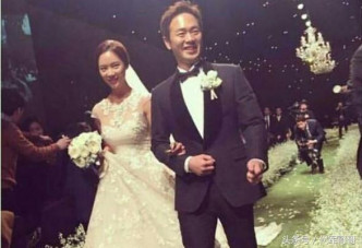 黃正音2016年嫁高爾夫球運動員出身的企業家老公。
