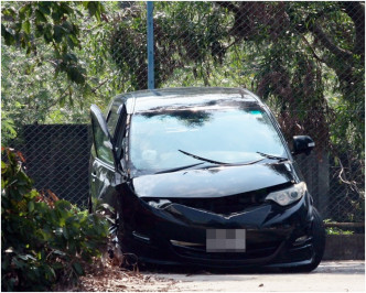 七人車被拖到鰂魚涌汽車扣留中心。