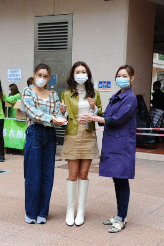 （右起）馮盈盈、張寶兒、戴祖儀均戴上口罩及消毒雙手防疫。