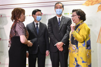 全國政協副主席梁振英、機構發起人梁唐青儀出席2020齊惜福慈善籌款晚宴。