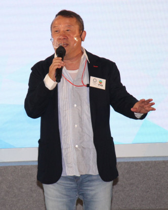 幕后功臣

曾志伟系「劳诗动众」老板之一，传他将旗下作品《凶宅清洁师》剧本力推畀TVB。