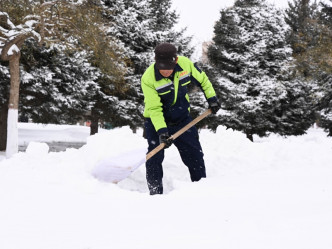 内蒙古下雪情况。新华社图片