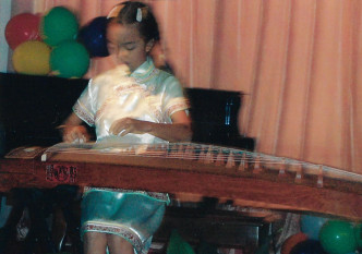 陈圣瑜6岁学古筝，12岁已去到演奏级。