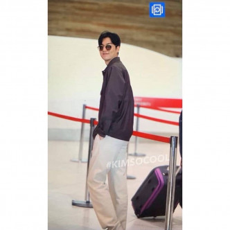 李敏镐32岁生日现身机场飞返韩国。（网图）