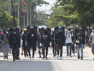 缅甸反政变示威持续声言抗争到底。AP