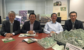 现任及3位前土力工程处处长（左起）潘伟强、陈健硕、陈润祥和汪学宁。