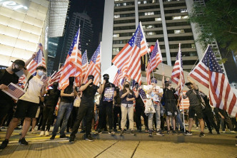 央視評論指，美國知道根本無法利用香港來達到和平演變中國內地的圖謀，於是轉而打擊香港，妄圖以此來削弱中國的整體發展。資料圖片