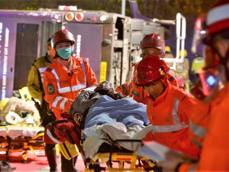 62傷者分送11醫院，10人命危。