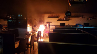 屯門食肆被破壞縱火。