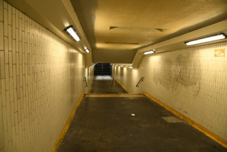 豉油街行人隧道。
