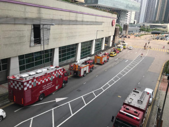 多輛消防車到場。