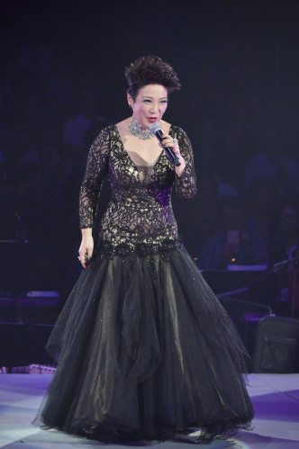 18年，刘雅丽为一连两场《真．经典》电视主题曲演唱会演出。