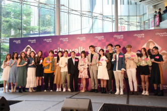 《声梦传奇》15名学员出席TVB近2年首个公开活动。